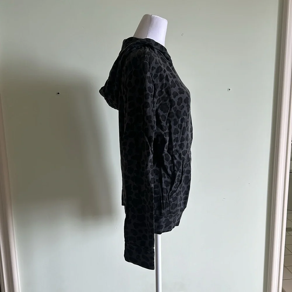 Monrow Black & Grey Hoodie with Kangaroo Pocket Size Medium
